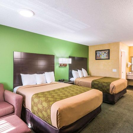 Econo Lodge Hesperia - Victorville I-15 Exteriör bild