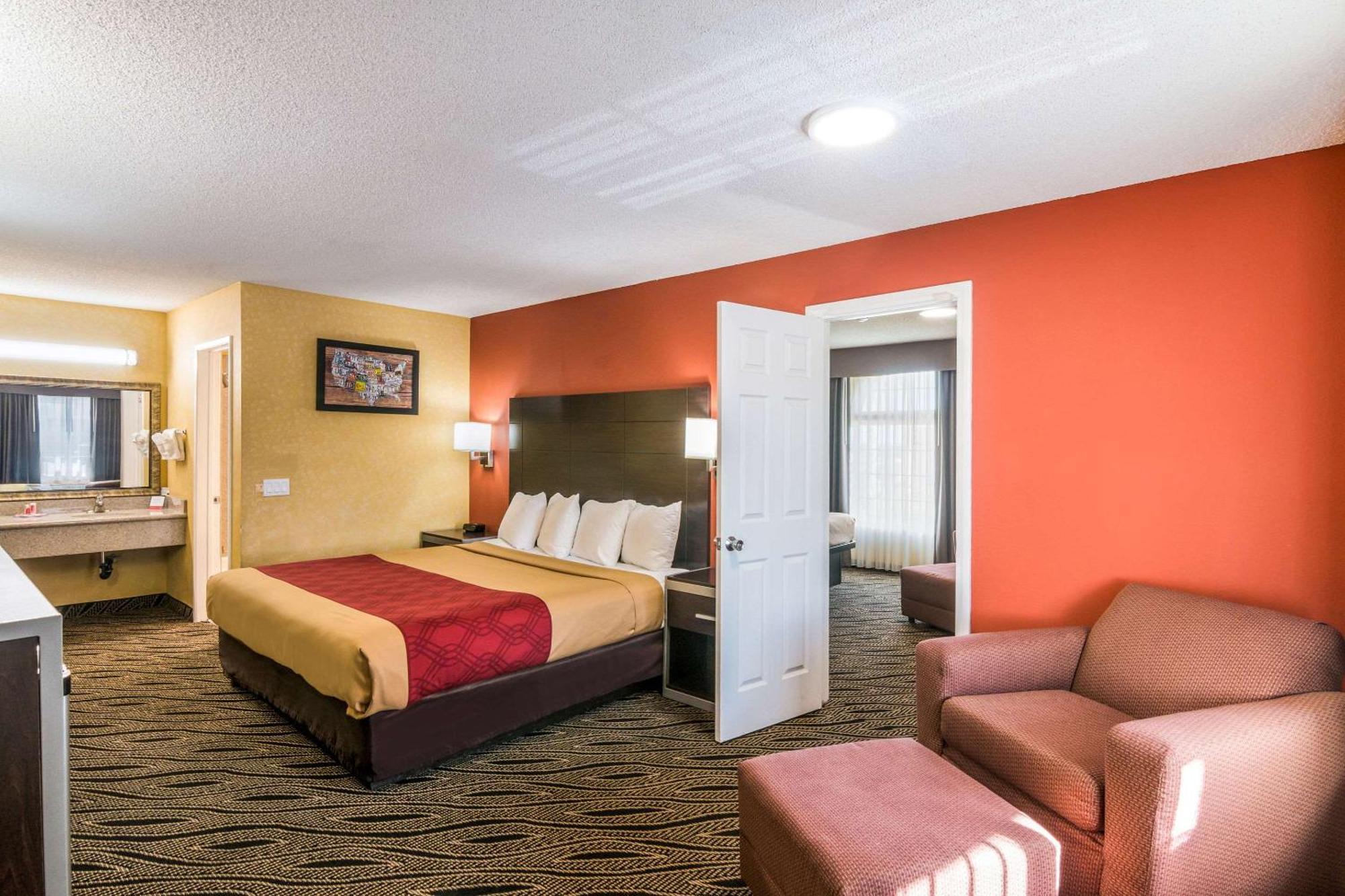 Econo Lodge Hesperia - Victorville I-15 Exteriör bild